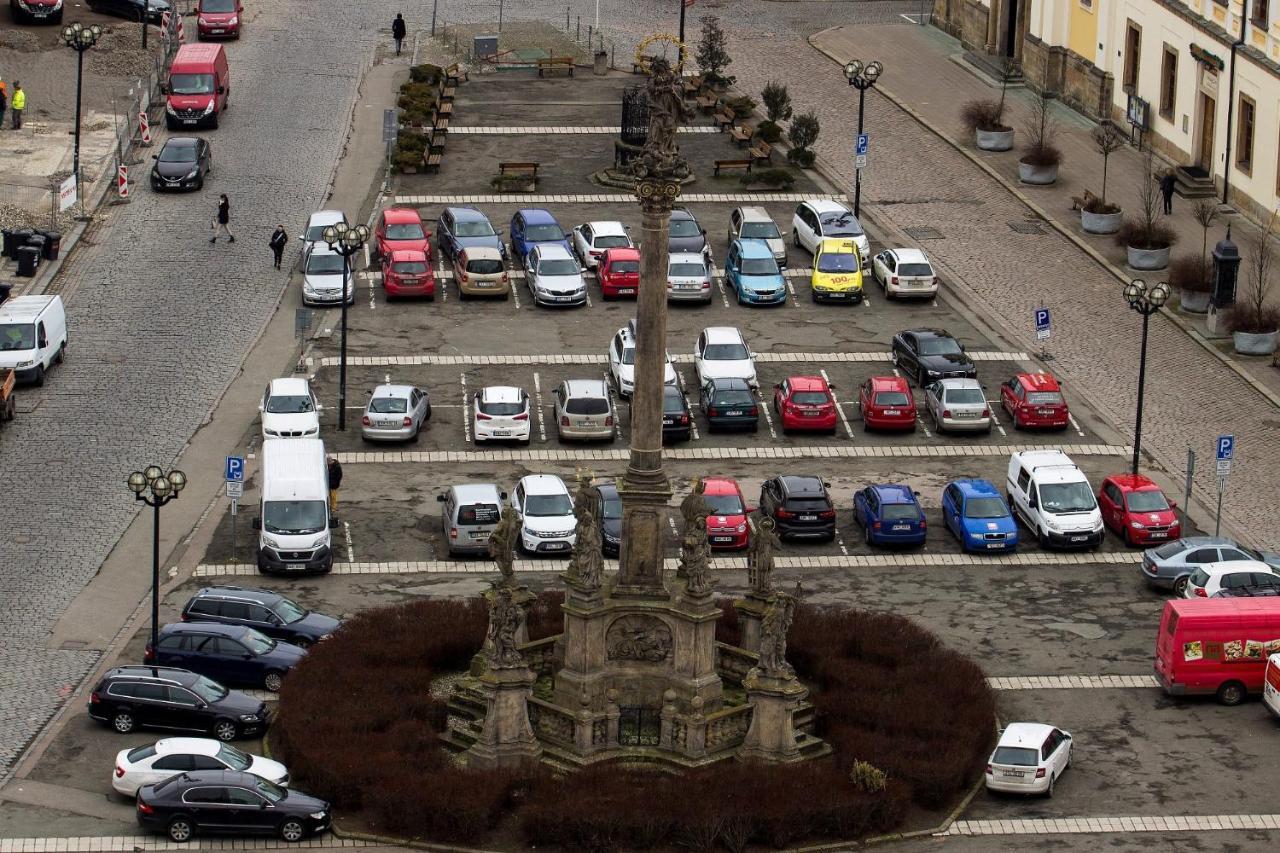 Exkluzivni Apartman V Prizemi V Hradci Kralove Hradec Kralove Exterior foto